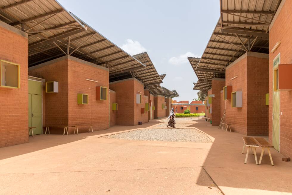 surgical clinic and health centre_1