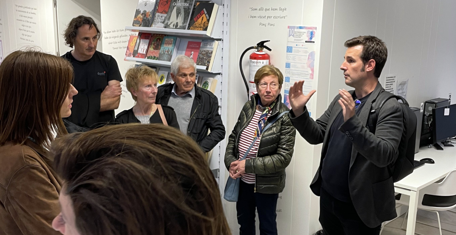 CHARLA DE JOSE MORAGUES PUGA EN LA BIBLIOTECA DE JÁVEA